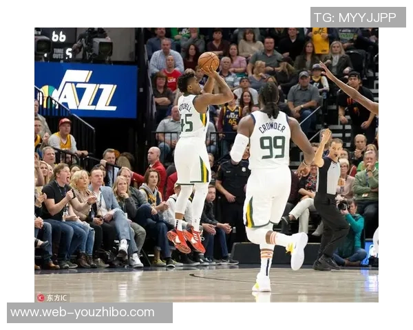 勇士季后赛2017年对阵爵士的精彩回顾与战术分析